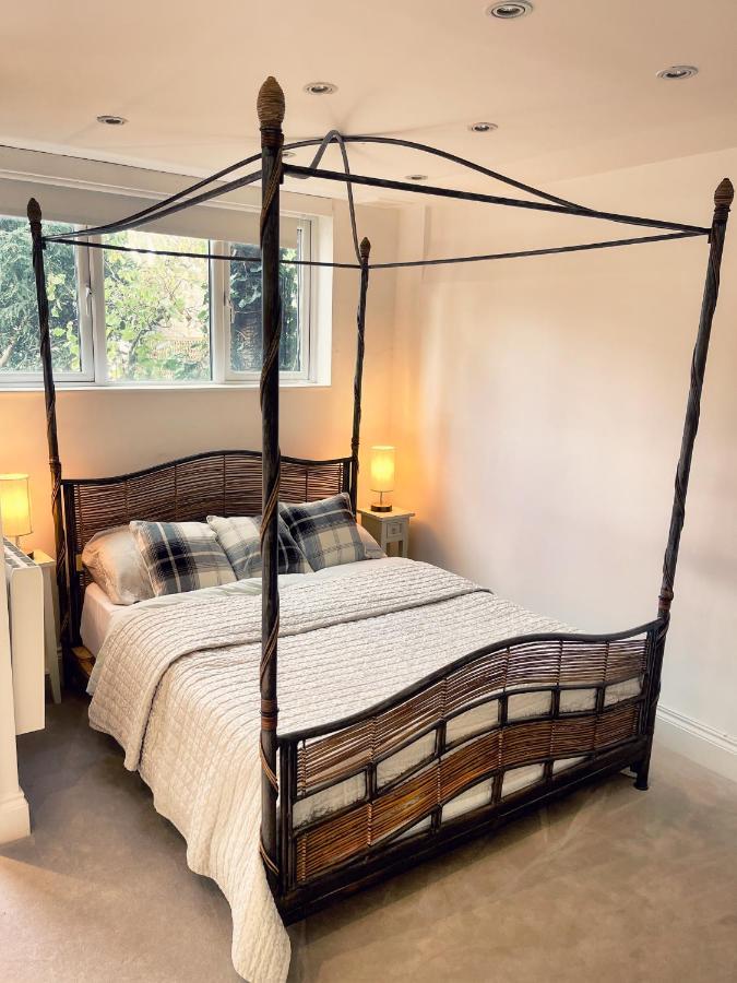 Maids Guest Rooms Kew Exterior photo